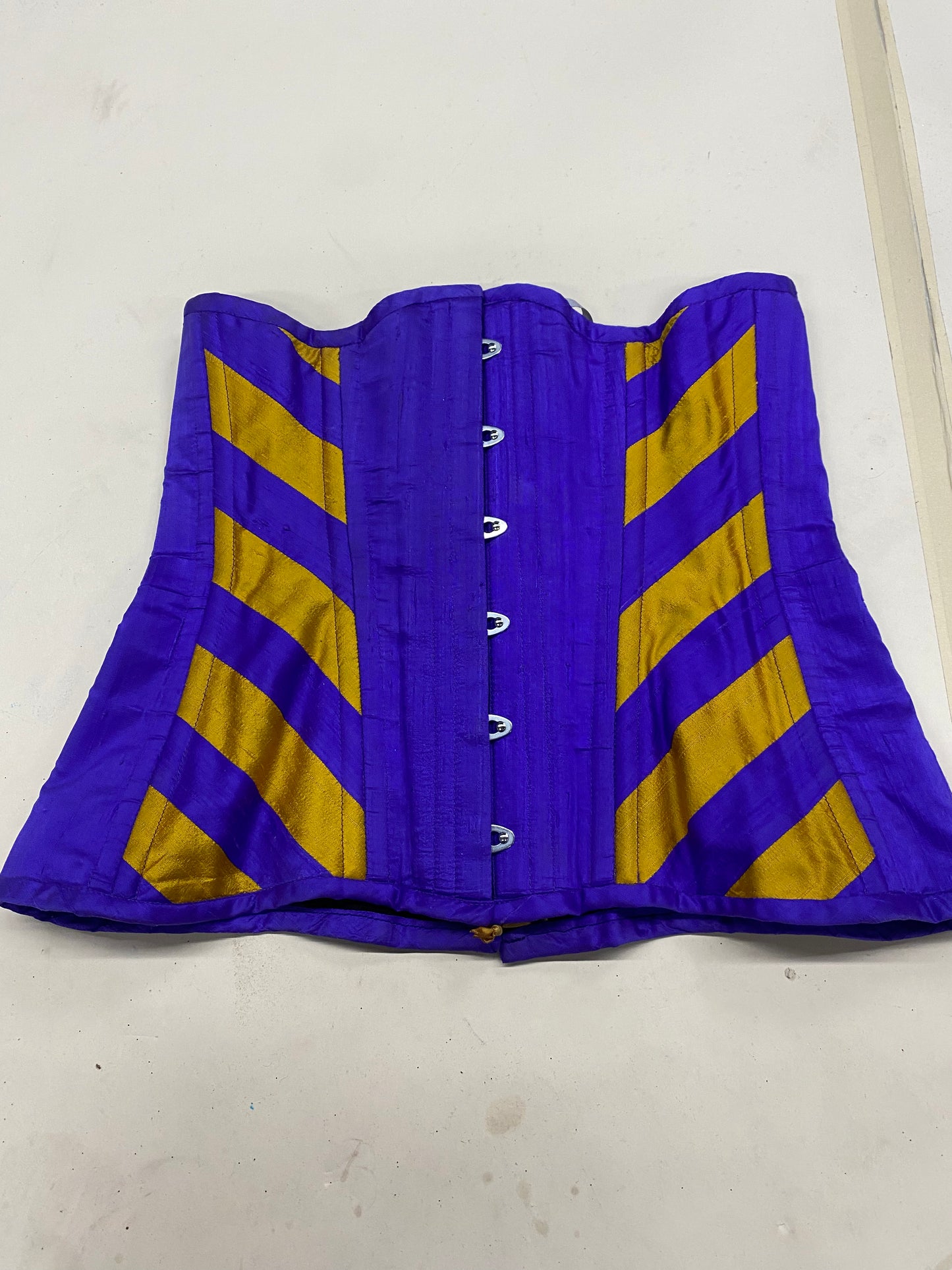 Size 28" Lakers Long Line Corset