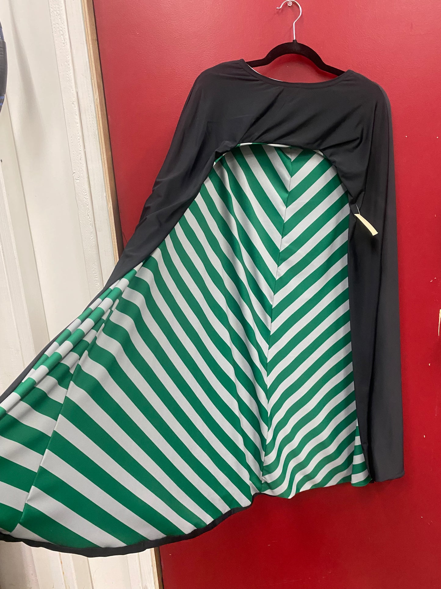 OSFA Green Basic Witch Capelet