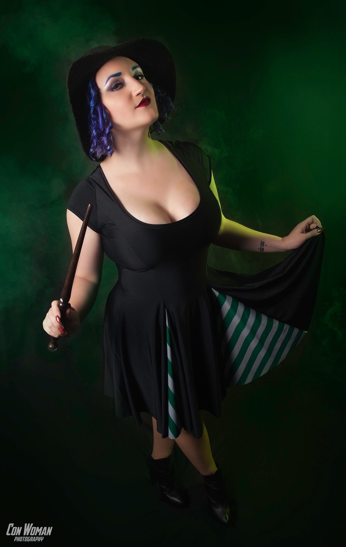 Small Green Basic Witch Swing Dress