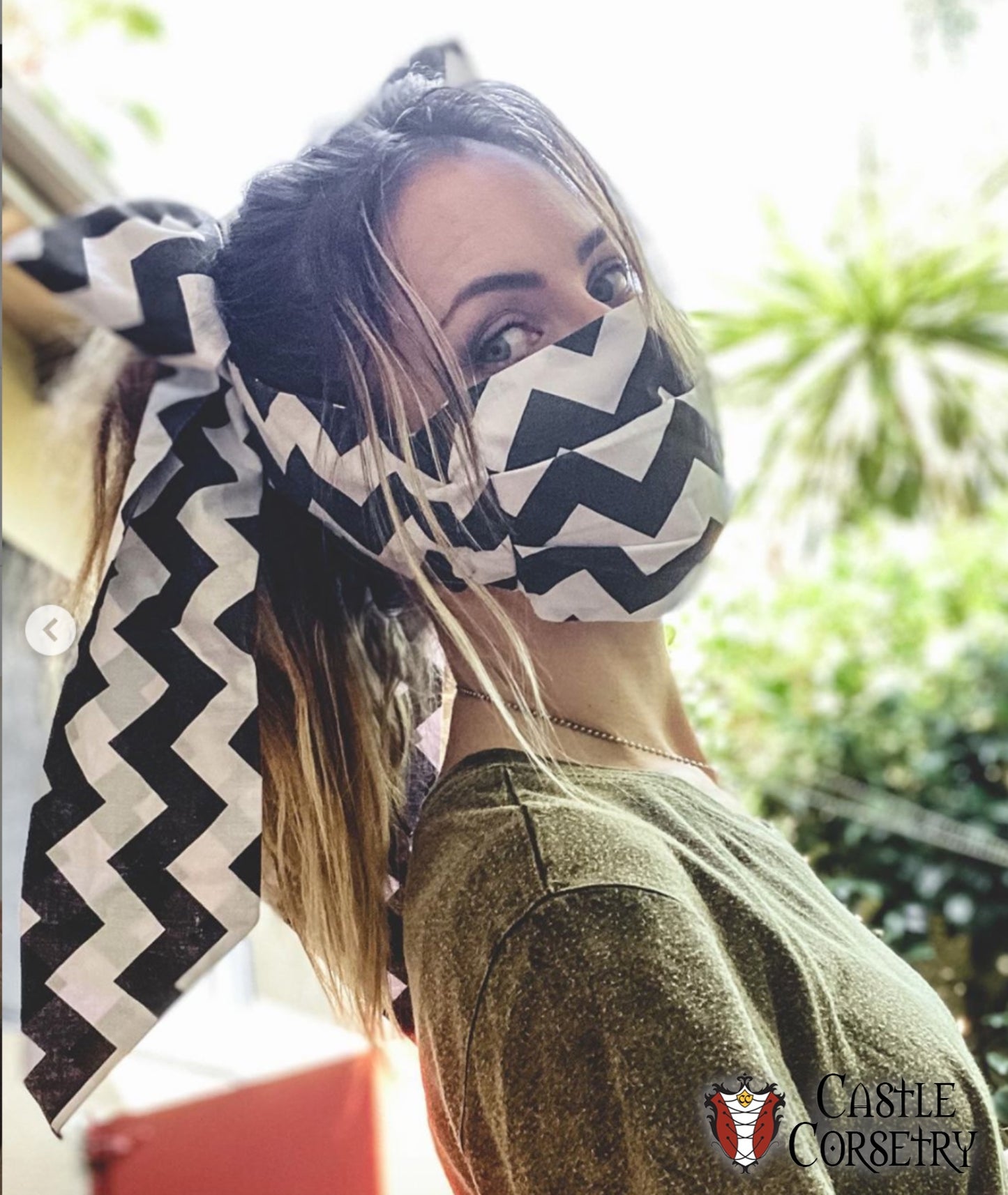 Laura Bow Face Mask