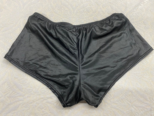 Large Black LMS Derby Shorts